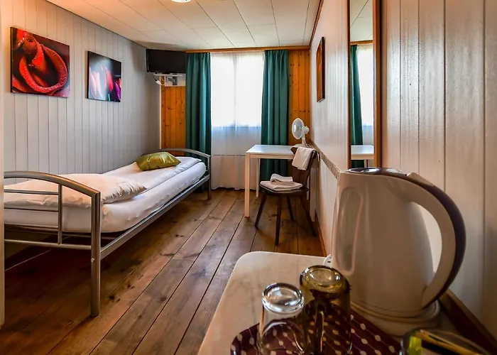 Hotell Tell And Unterseen