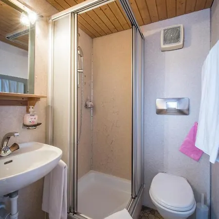 Tell And 3* Unterseen